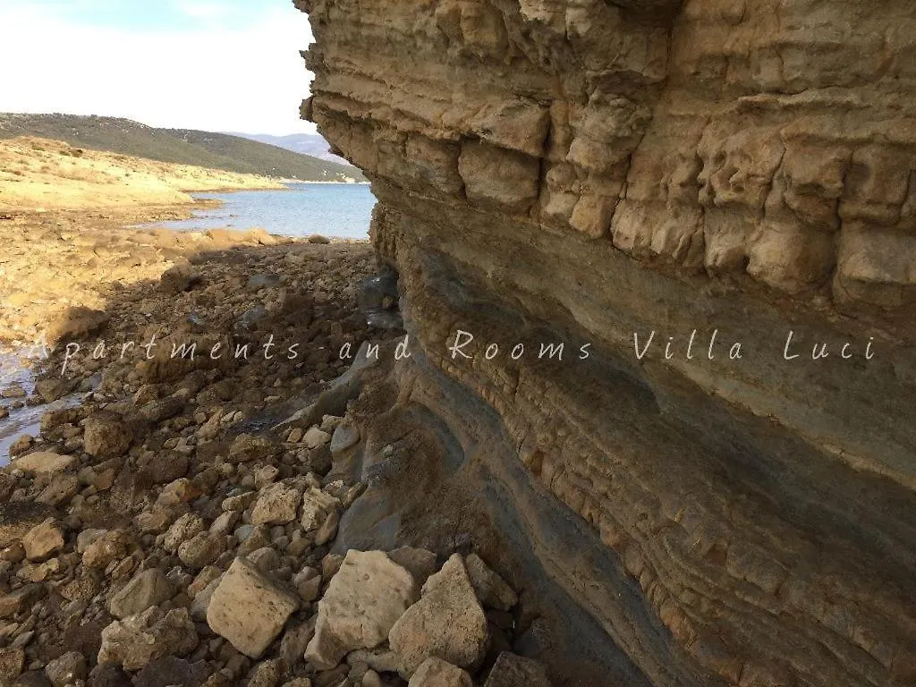 Apartments And Rooms Villa Luci Barbat na Rabu 招待所