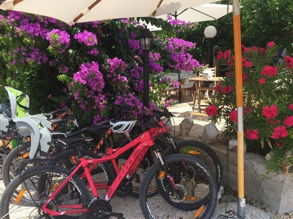 Apartments And Rooms Villa Luci Barbat na Rabu 克罗地亚