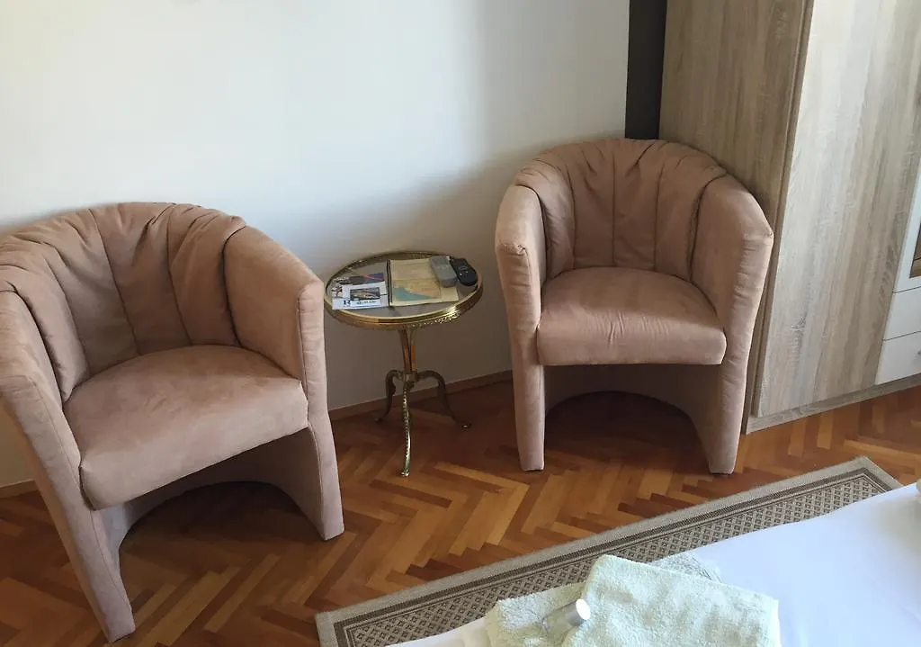 Apartments And Rooms Villa Luci Barbat na Rabu 0*,
