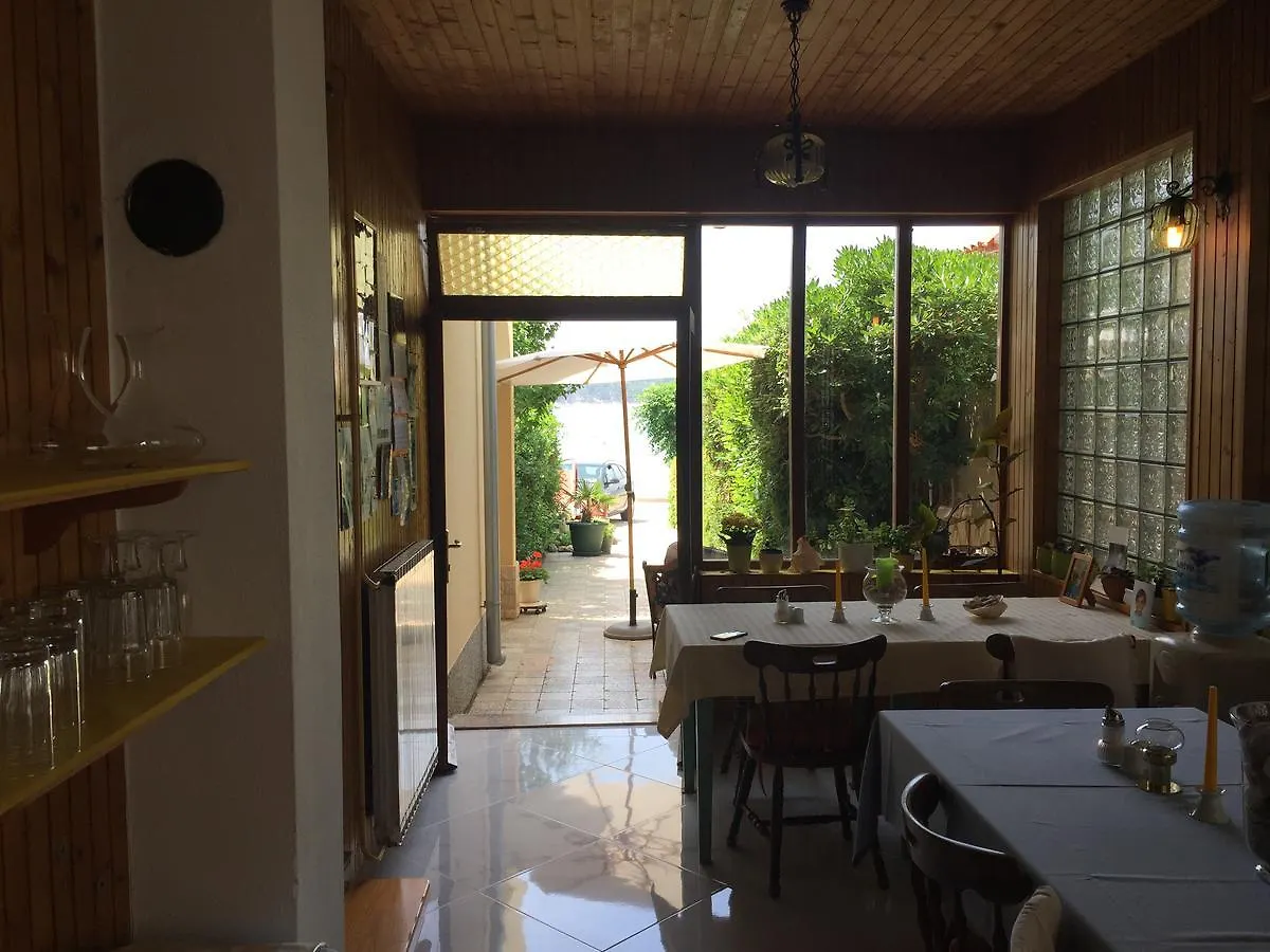 Apartments And Rooms Villa Luci Barbat na Rabu 0*,  克罗地亚