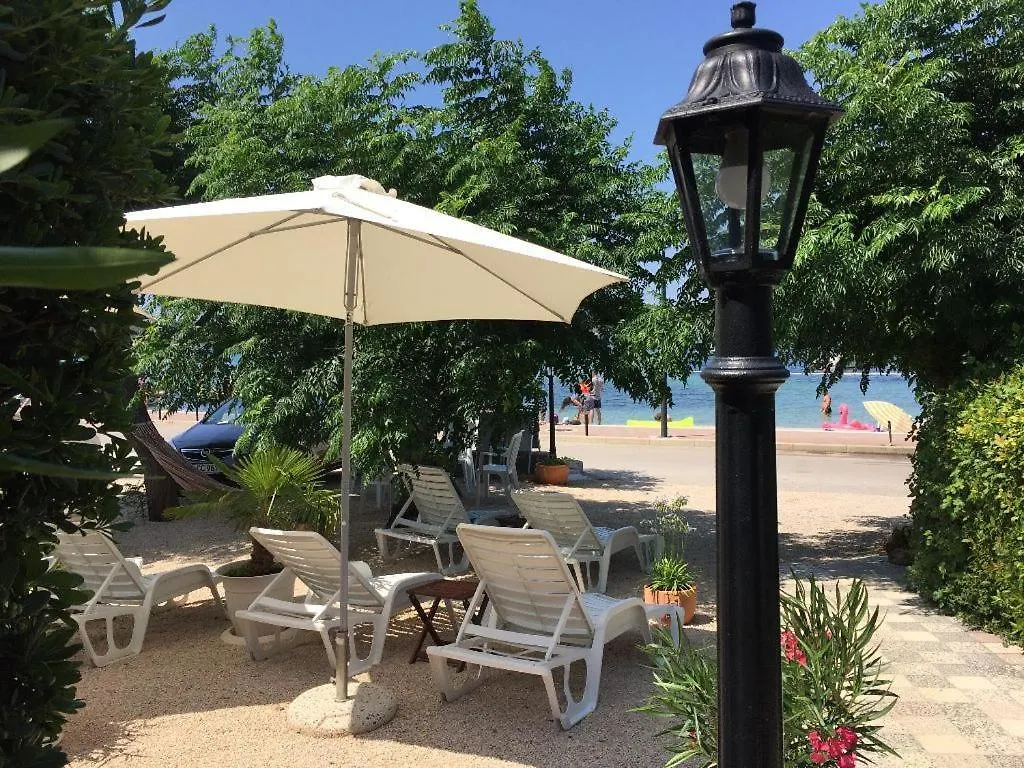 Apartments And Rooms Villa Luci Barbat na Rabu 克罗地亚